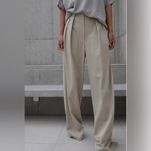 The Frankie Shop Tansy Trousers Beige L